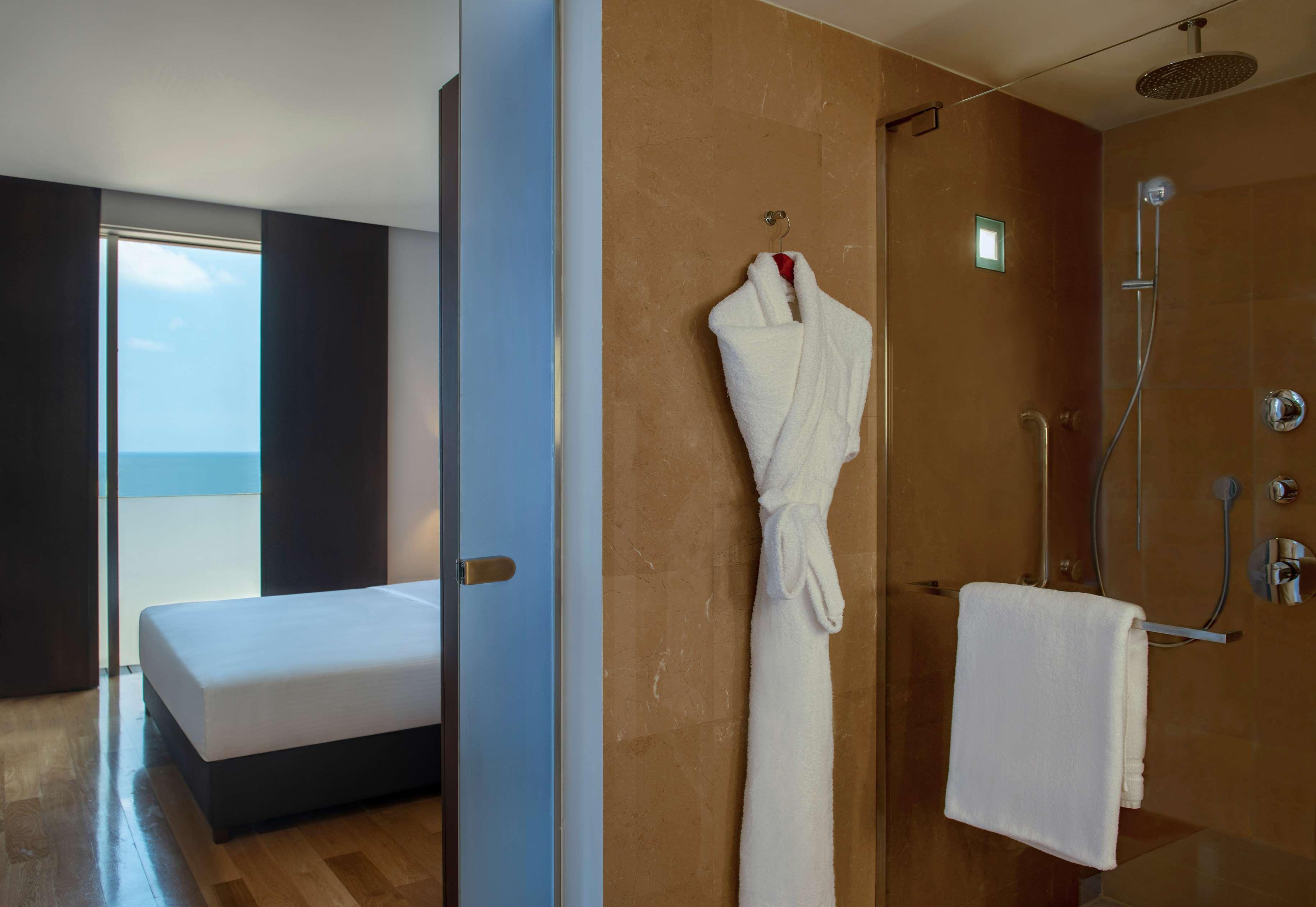 Hotel Hilton Beirut Downtown Extérieur photo