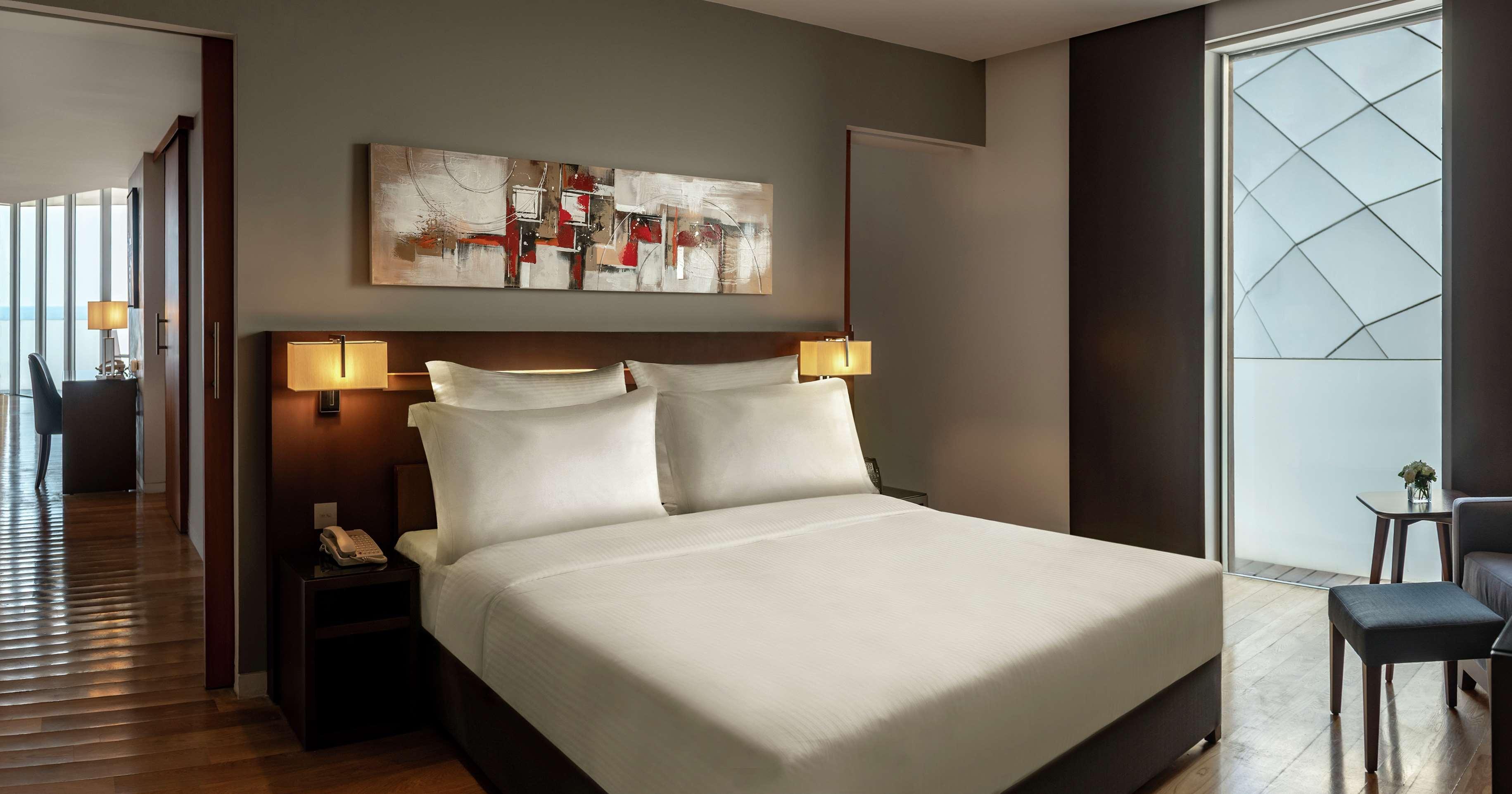 Hotel Hilton Beirut Downtown Extérieur photo