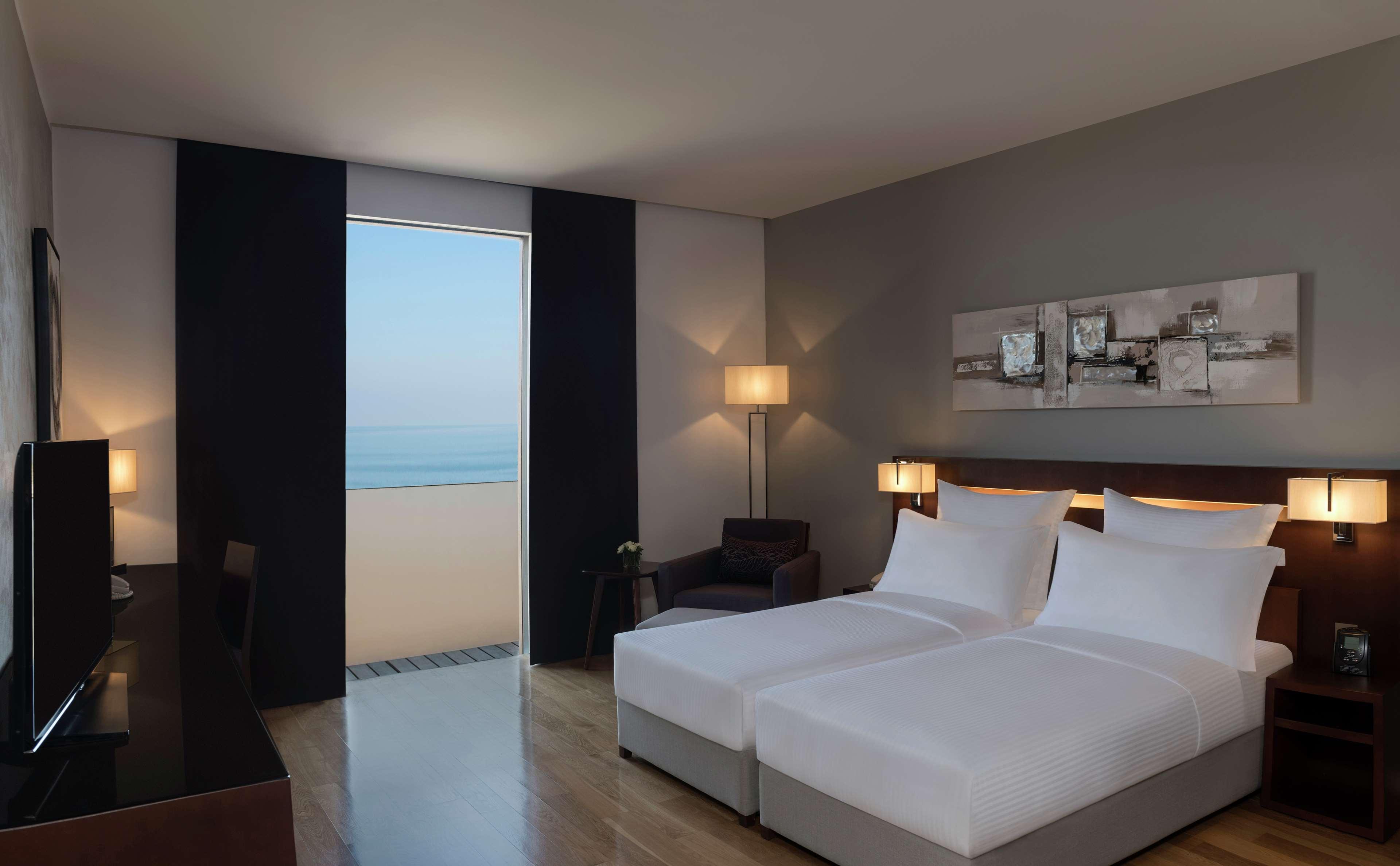 Hotel Hilton Beirut Downtown Extérieur photo
