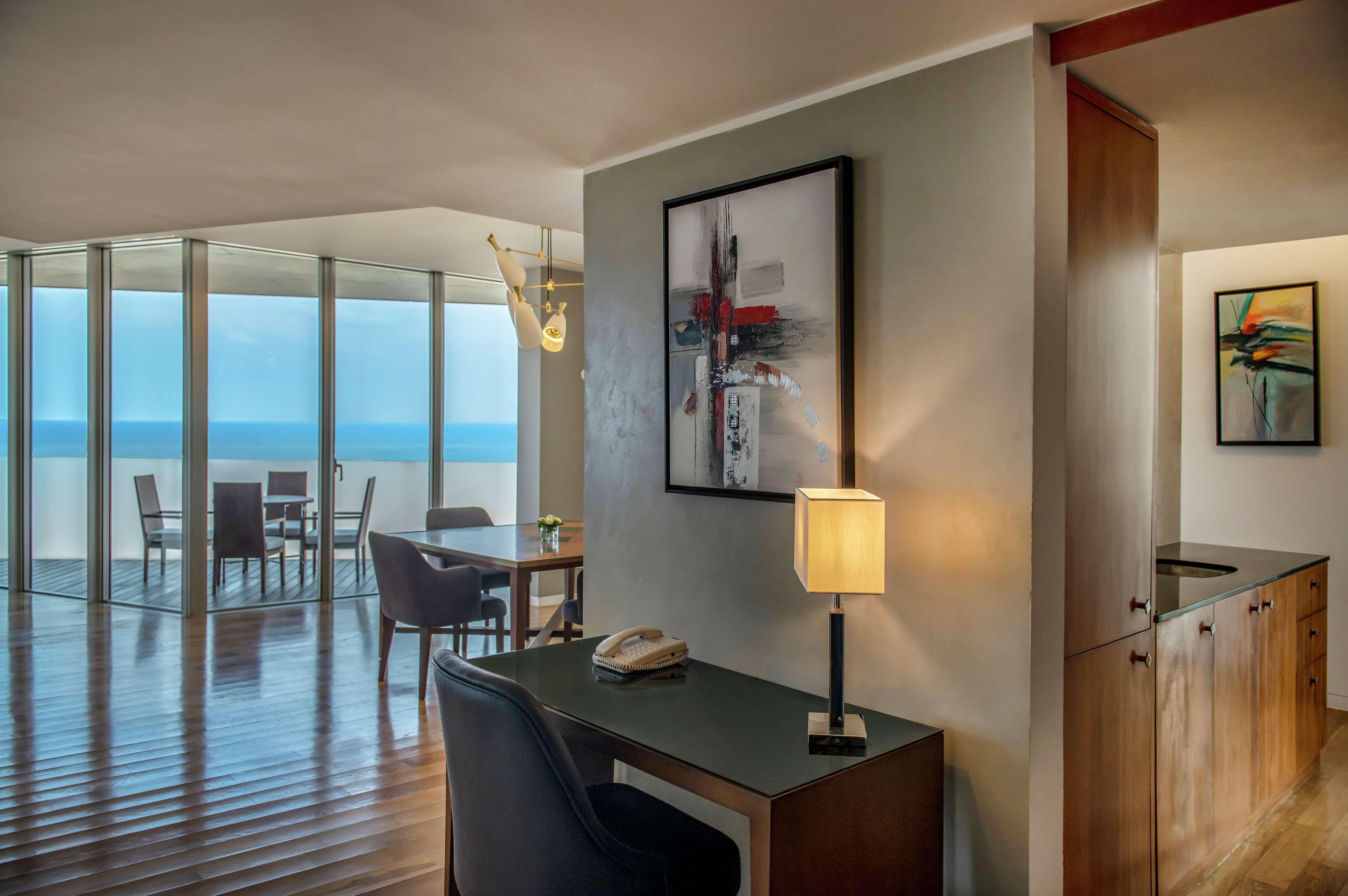 Hotel Hilton Beirut Downtown Extérieur photo