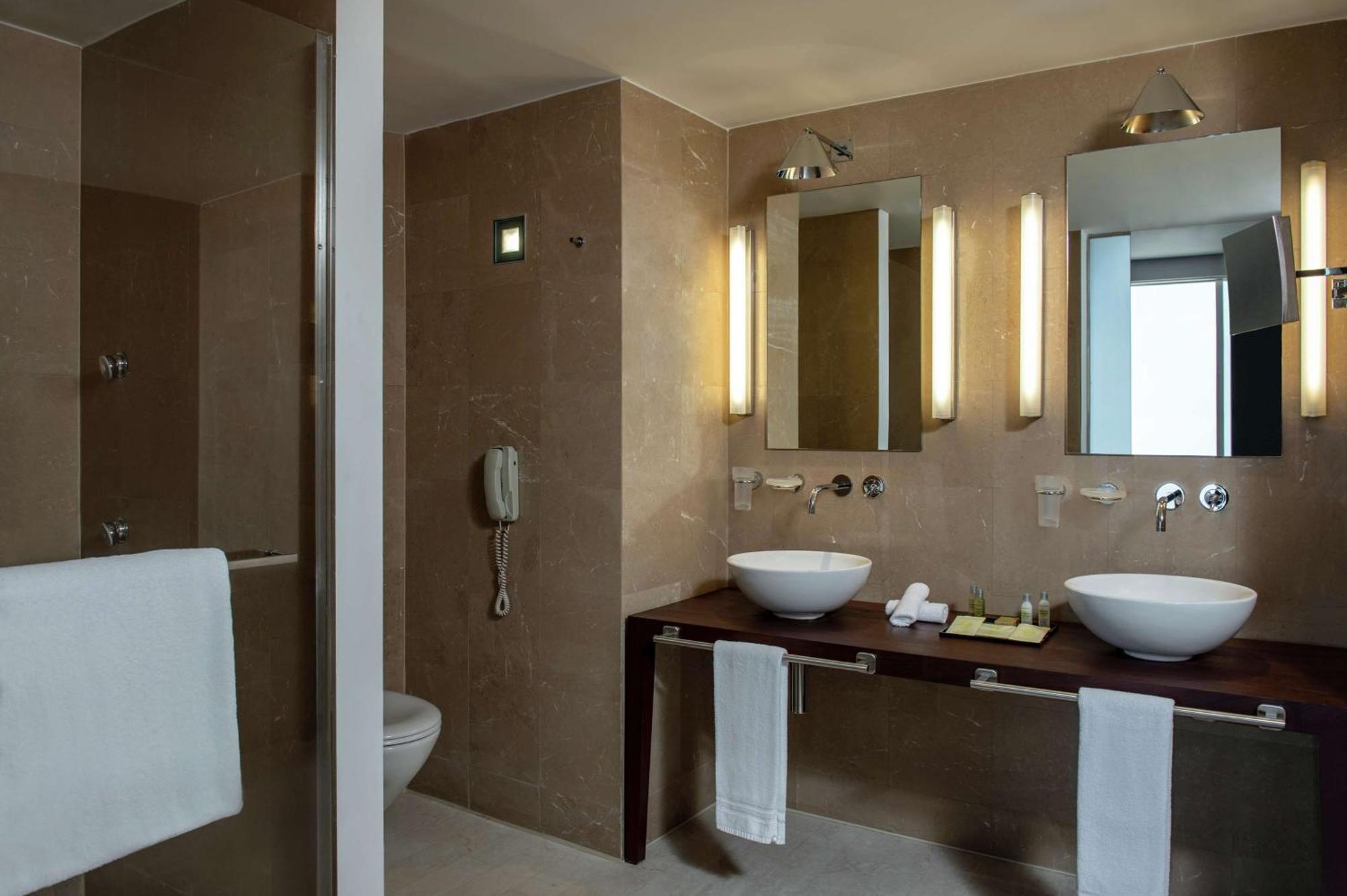 Hotel Hilton Beirut Downtown Extérieur photo