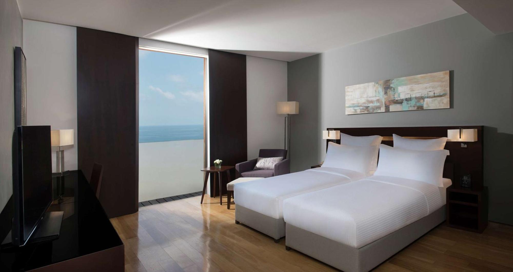 Hotel Hilton Beirut Downtown Extérieur photo