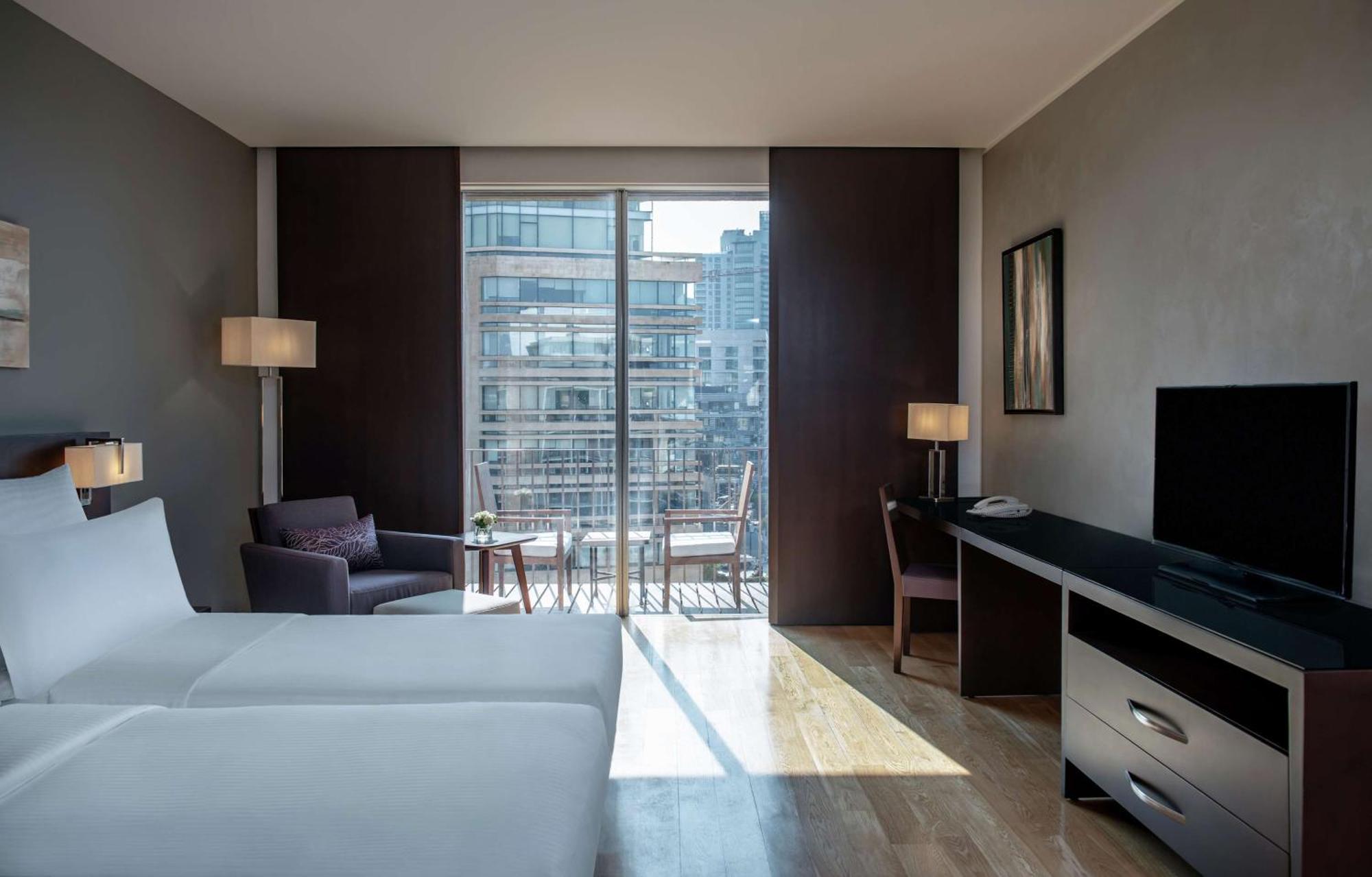 Hotel Hilton Beirut Downtown Extérieur photo