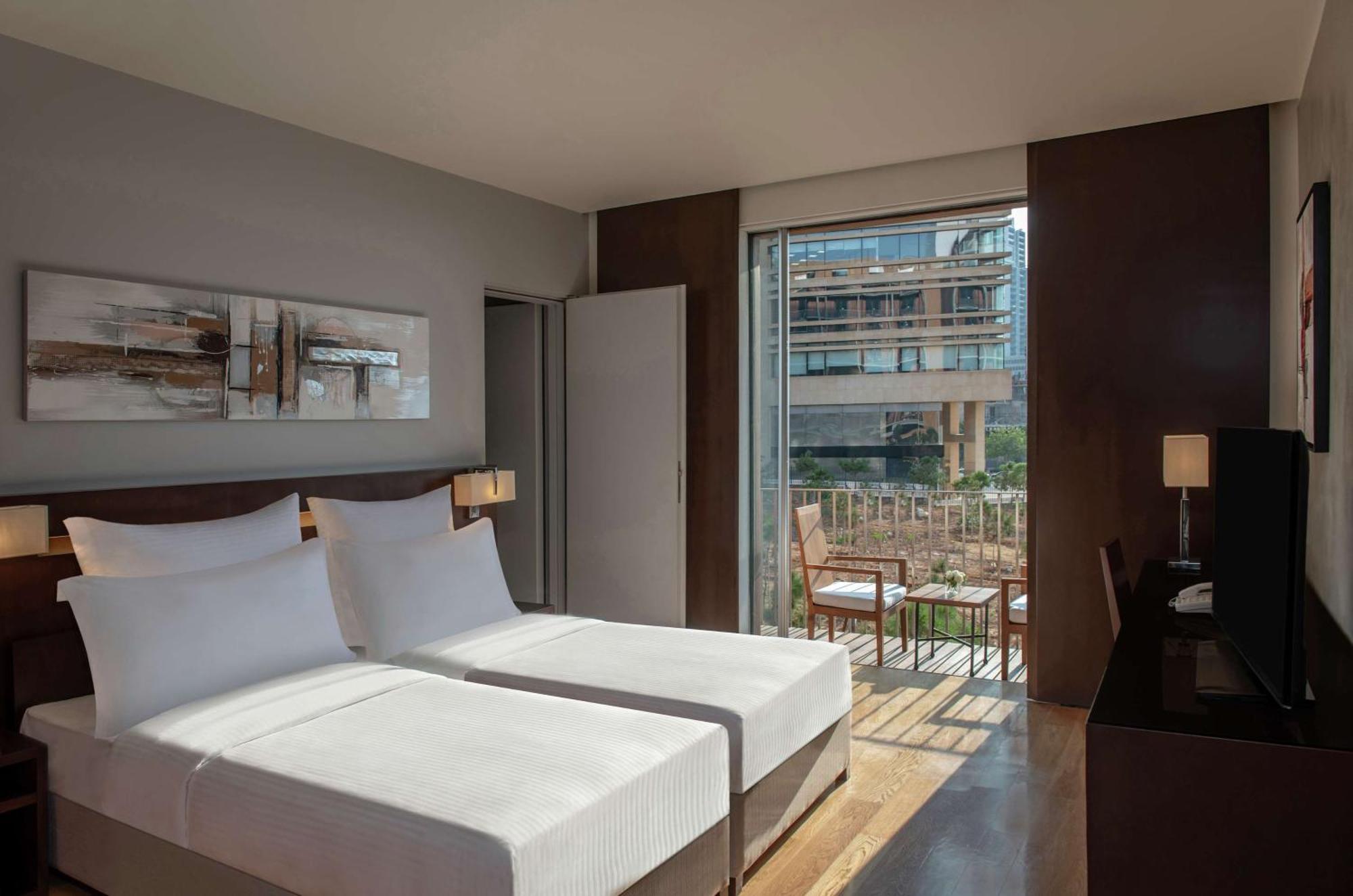 Hotel Hilton Beirut Downtown Extérieur photo