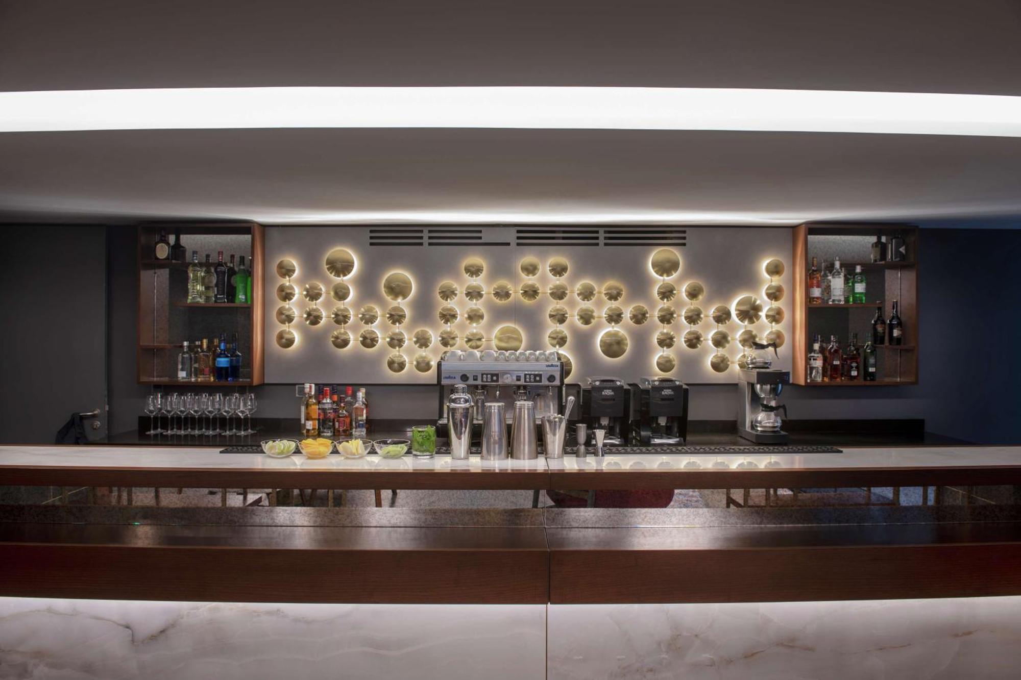 Hotel Hilton Beirut Downtown Extérieur photo